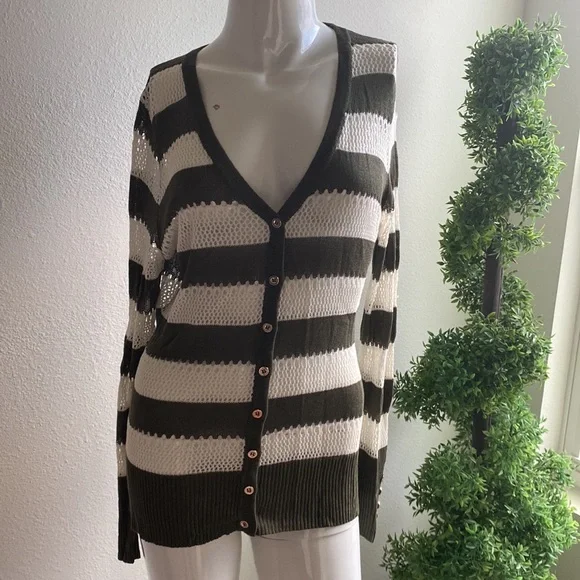 ALBERTO MAKALI SWEATER CARDIGAN TOP, SIZE M MSRP $120.00 NWT - Picture 7 of 8